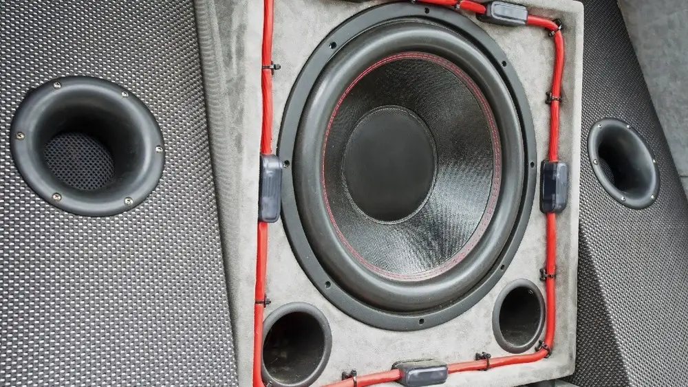 Car subwoofer system
